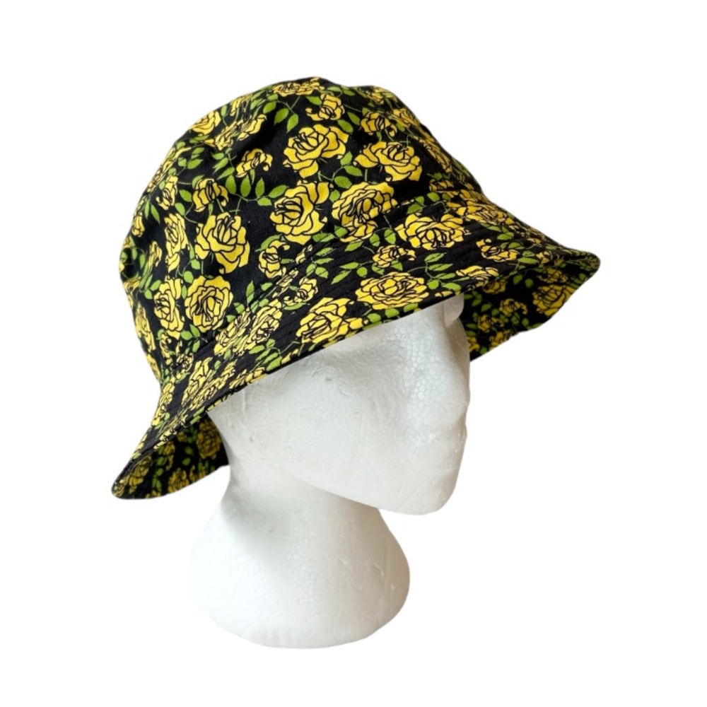 Empyre Rose Print Bucket Hat